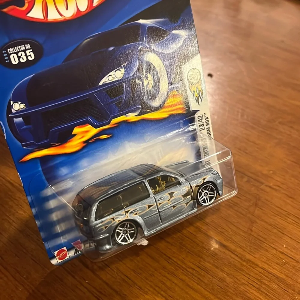 Hot Wheels 2003 First Editions Boom Box 23/42 Collector No. 35 toy truck suv
